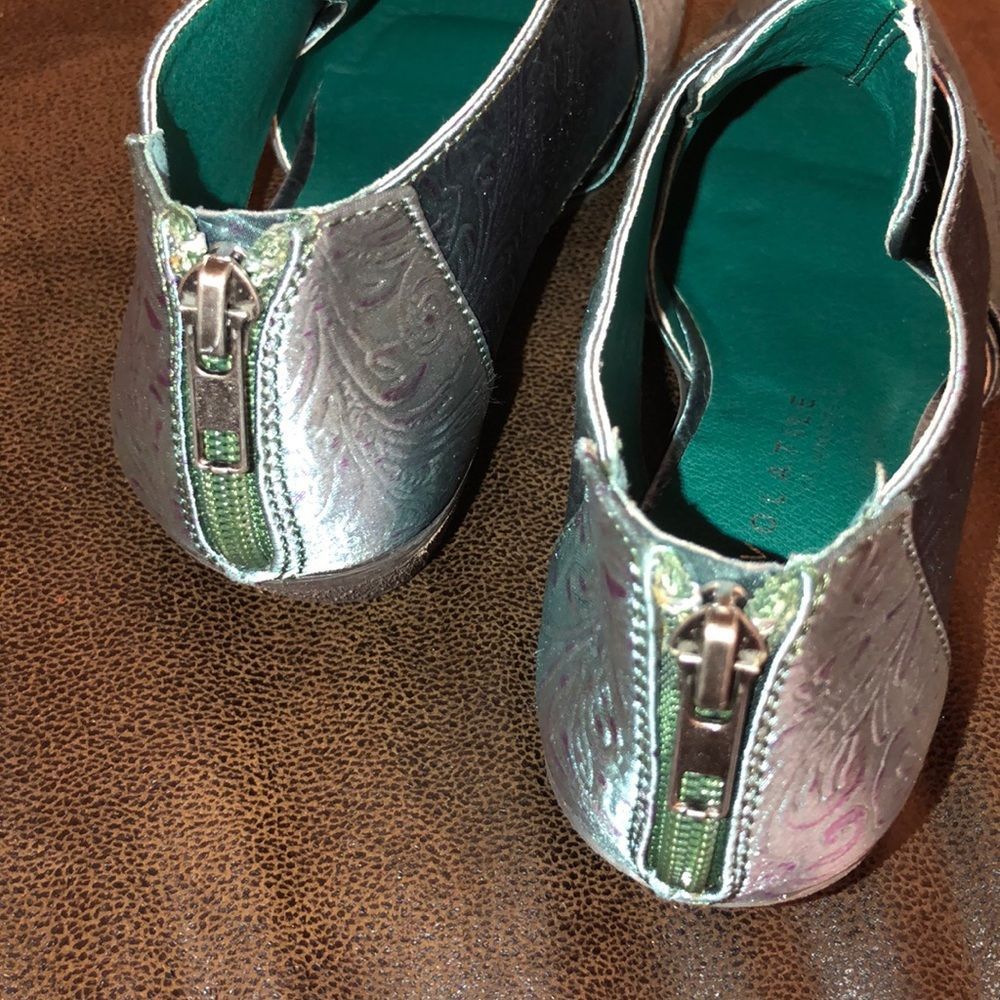 ModCloth Very Volatile Green Floral Booties - Picture 3 of 4
